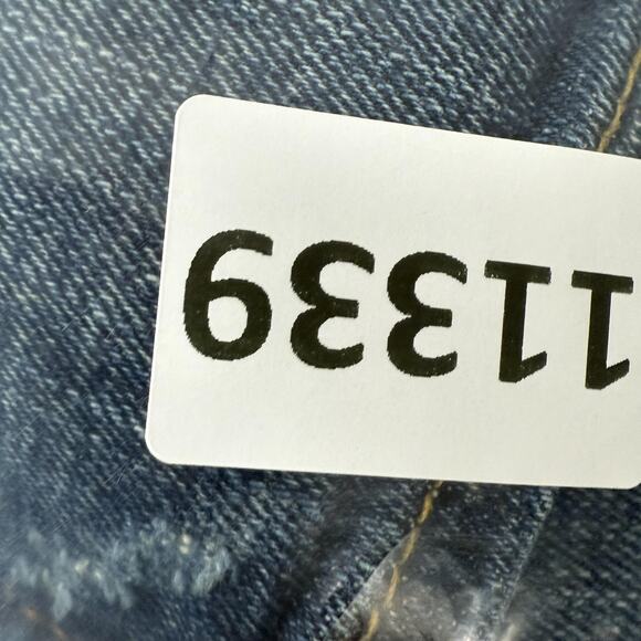 Big Star Denim Jean Shorts Womens 27 Blue Dark Wash Distressed Stretch Bermuda - Picture 12 of 12